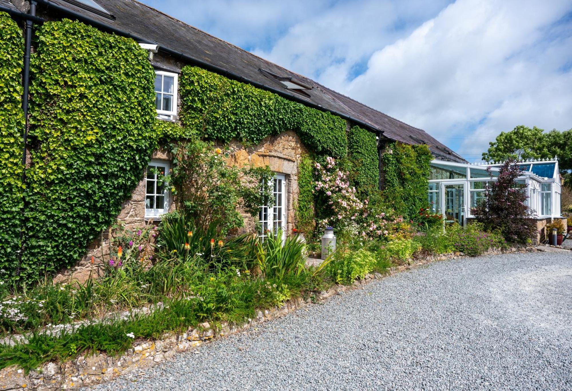 Nant Yr Odyn Country Hotel & Restaurant Ltd Llangefni Exterior photo